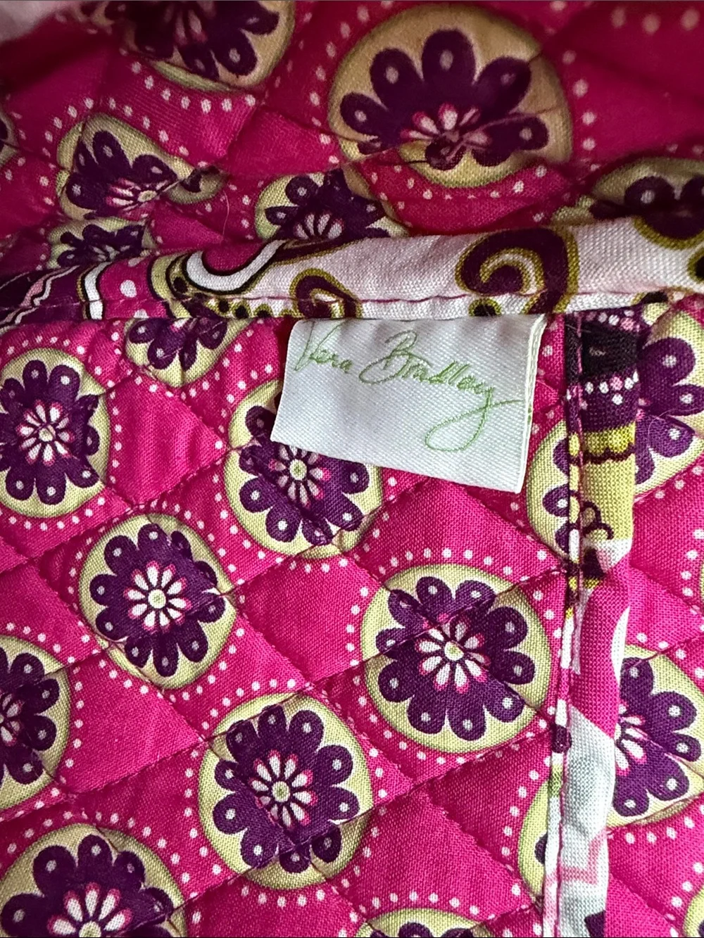 Vera Bradley Metropolitan Messenger in Very Berry Paisley (Retired 2012) Pattern